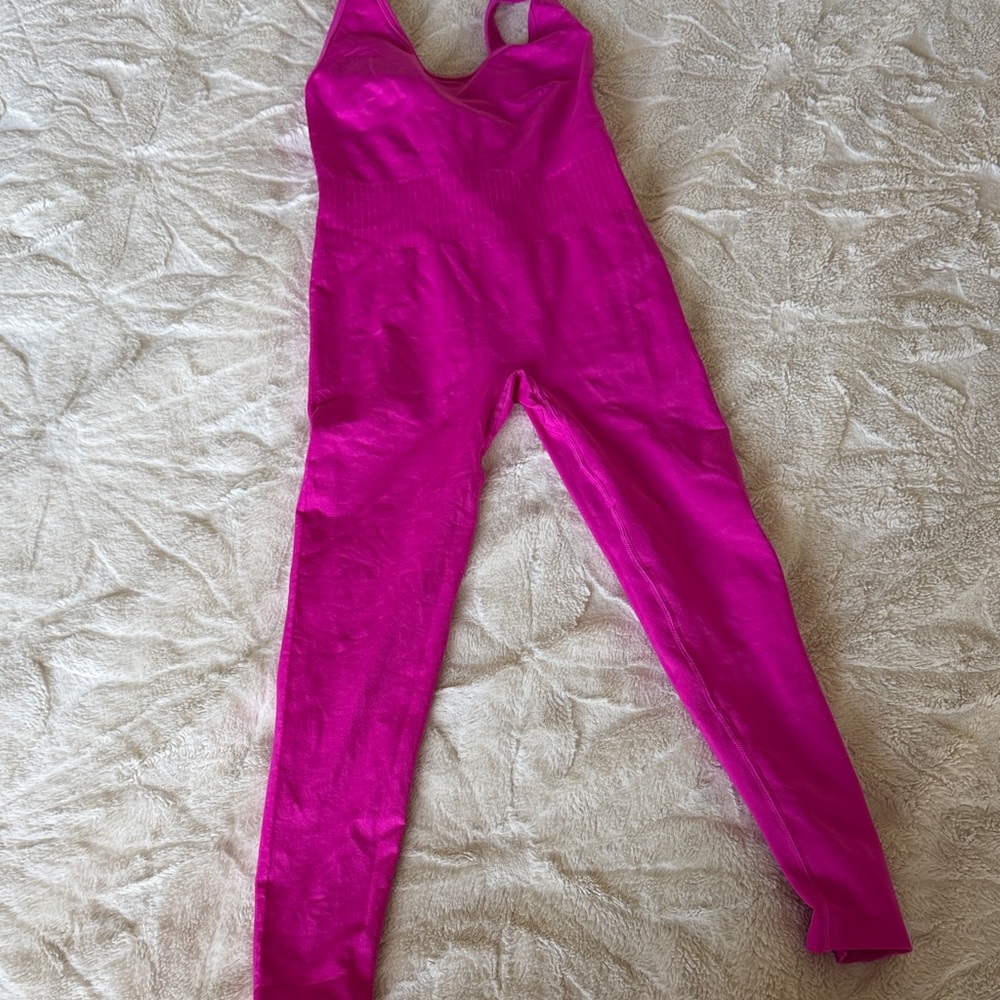 Vibrant magenta Women's sport Jumpsuit excellent condition